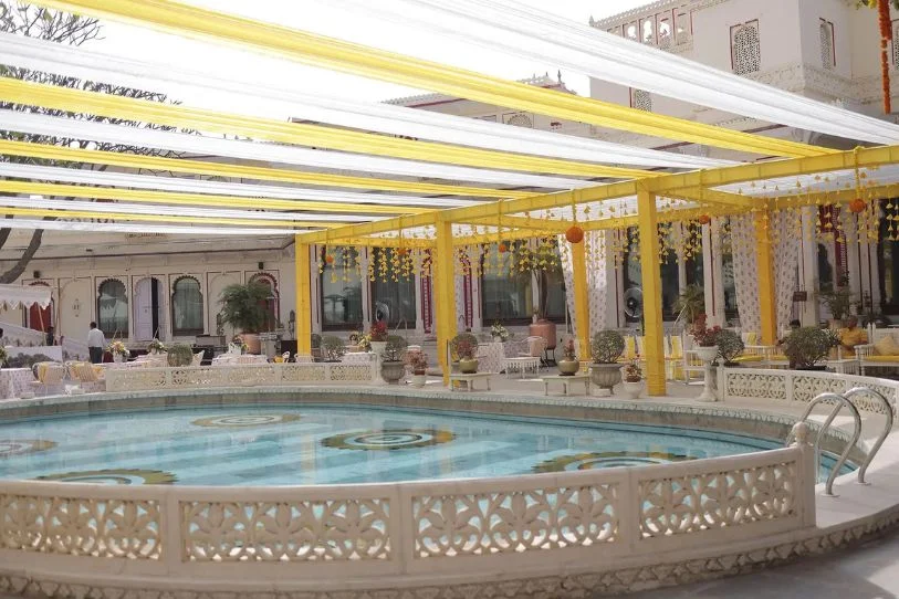 poolside wedding decoration