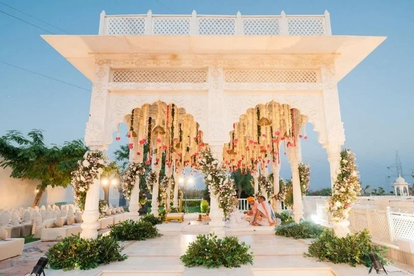modern royal mandap design