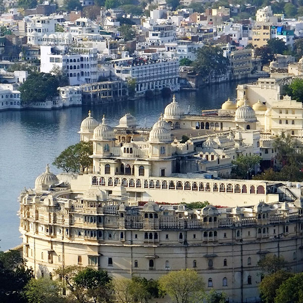 Luxury Destination Wedding Planner