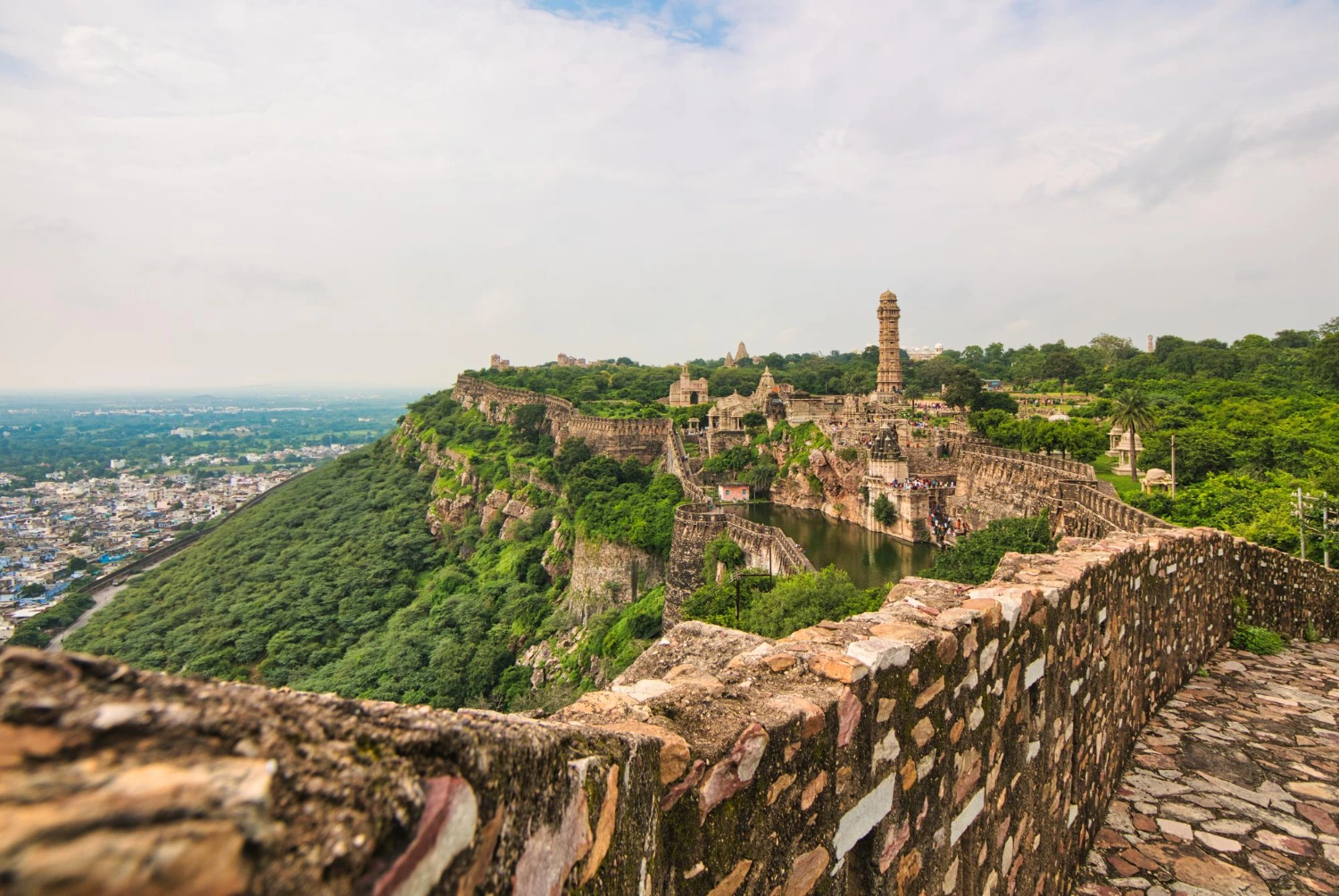 Planning a royal Rajasthan destination wedding without overspending in Chittorgarh